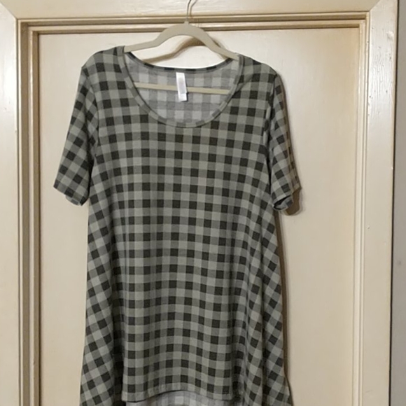 LuLaRoe Tops - Lularoe Swing👚👚👚👚